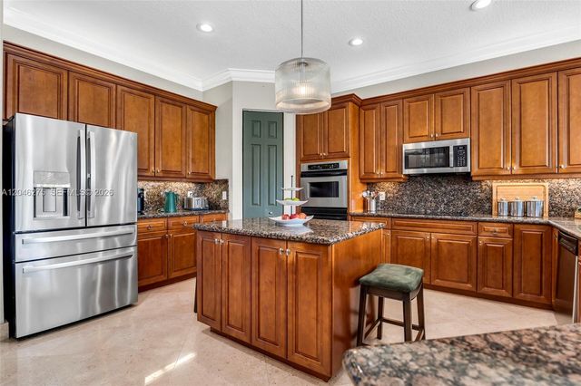 4135 SW 186th Way, Miramar, FL 33029