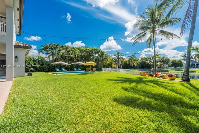 4135 SW 186th Way, Miramar, FL 33029