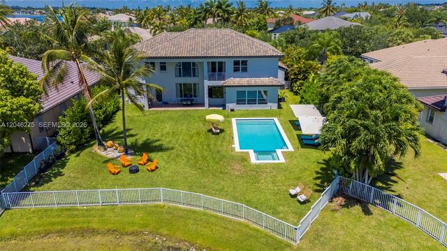 4135 SW 186th Way, Miramar, FL 33029
