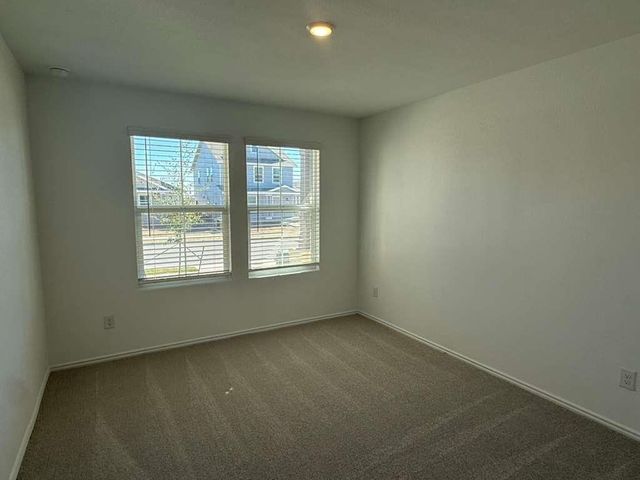 577 Sormonne LOOP, Kyle, TX 78640