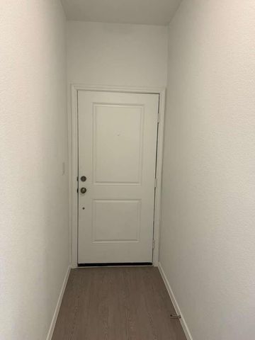 577 Sormonne LOOP, Kyle, TX 78640