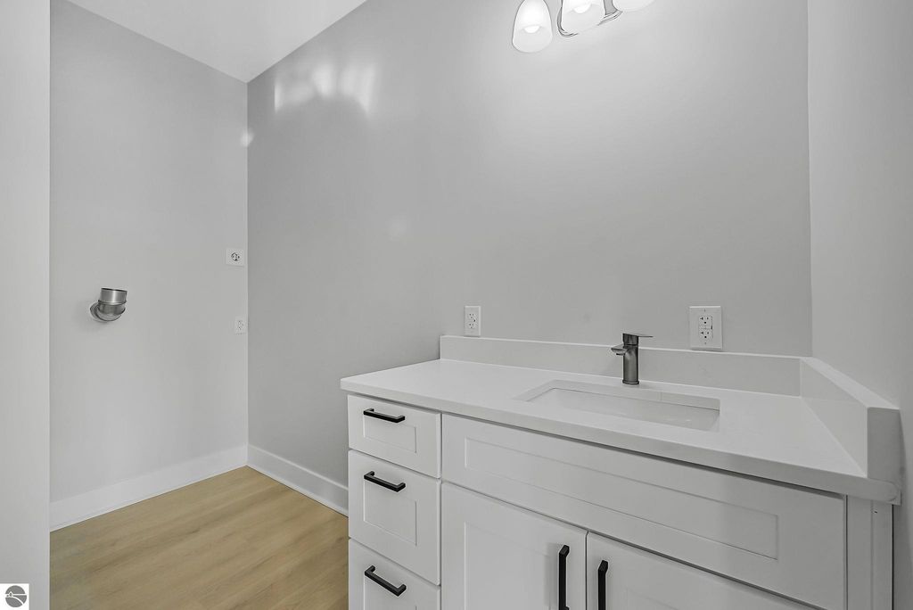 Image 32 of property listing at 1713 Vanderlip Road, Traverse City, MI 49686