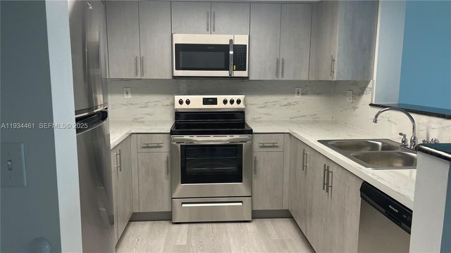 3000 Coral Way 1509, Miami, FL 33145