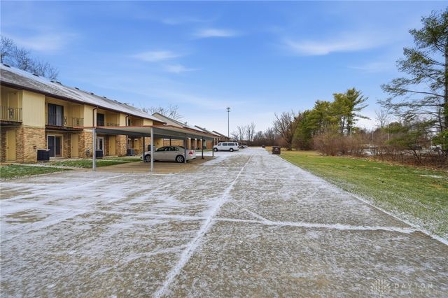 7816 Betsy Ross Circle 7816, Dayton, OH 45459