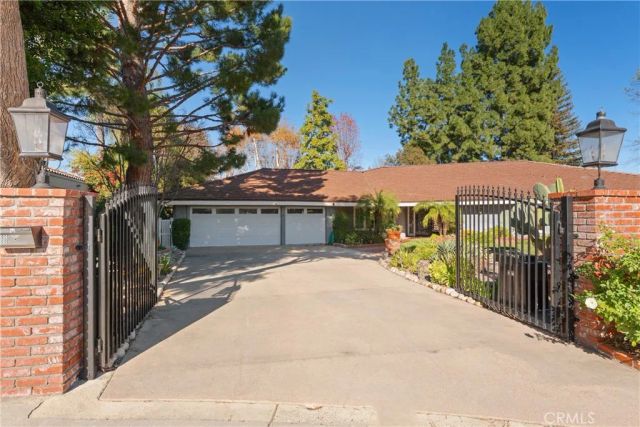 19803 Linnet Street, Woodland Hills, CA 91364