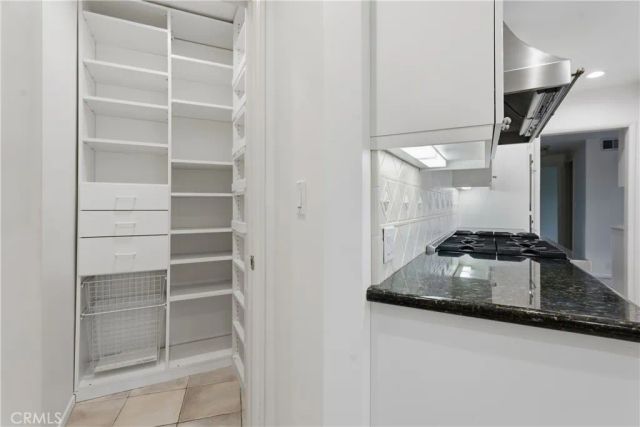 19803 Linnet Street, Woodland Hills, CA 91364