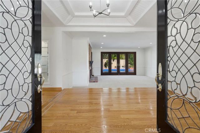 19803 Linnet Street, Woodland Hills, CA 91364