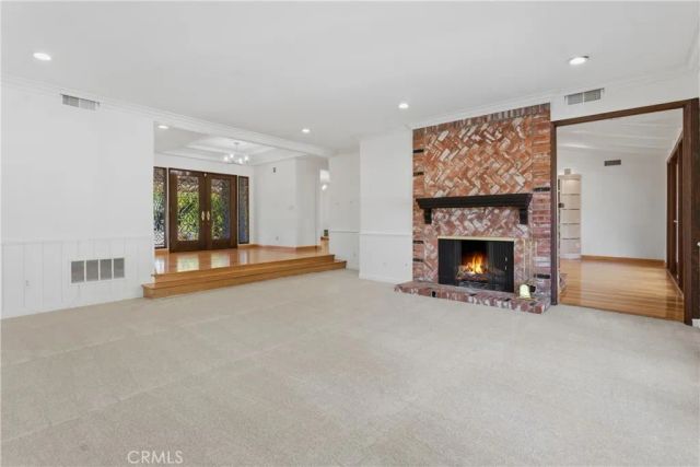 19803 Linnet Street, Woodland Hills, CA 91364