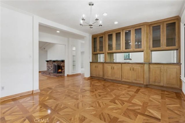 19803 Linnet Street, Woodland Hills, CA 91364