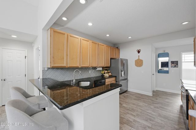 1472 LAUREL Way, Atlantic Beach, FL 32233