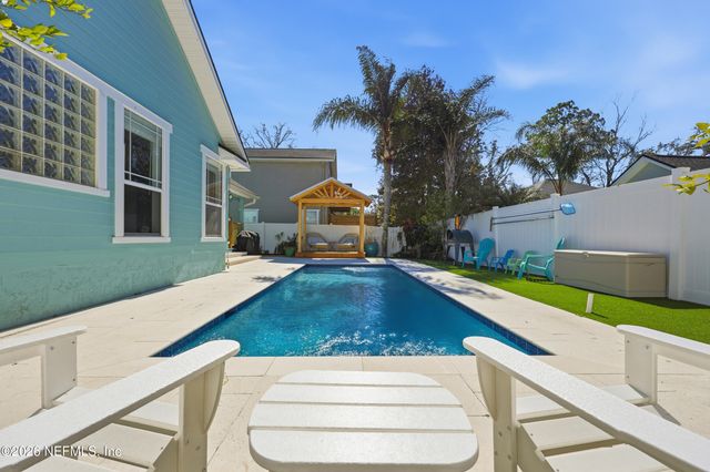 1472 LAUREL Way, Atlantic Beach, FL 32233