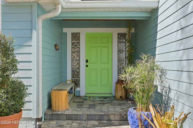 1472 LAUREL Way, Atlantic Beach, FL 32233