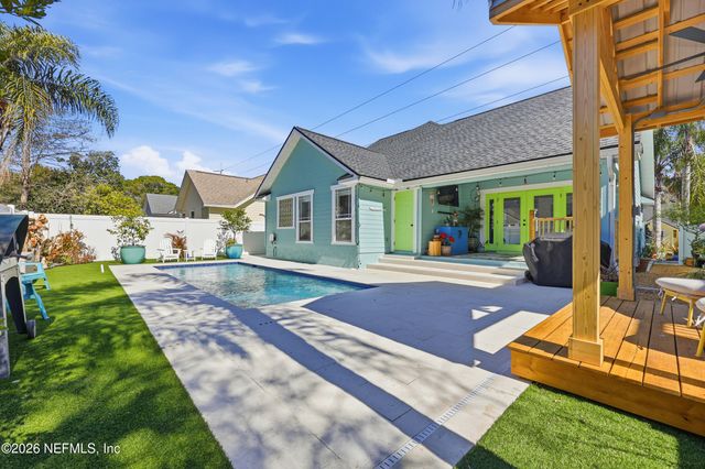 1472 LAUREL Way, Atlantic Beach, FL 32233