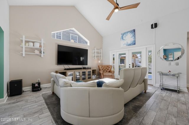 1472 LAUREL Way, Atlantic Beach, FL 32233