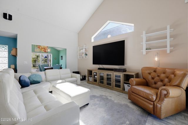 1472 LAUREL Way, Atlantic Beach, FL 32233