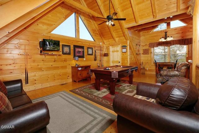 2026 Cougar Crossing Way, Sevierville, TN 37876