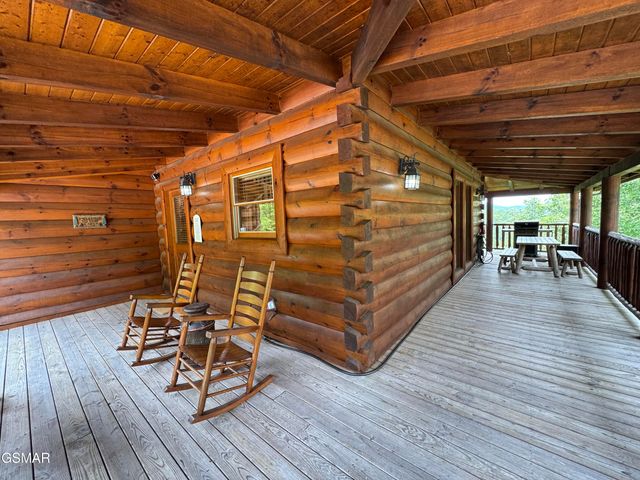 2026 Cougar Crossing Way, Sevierville, TN 37876