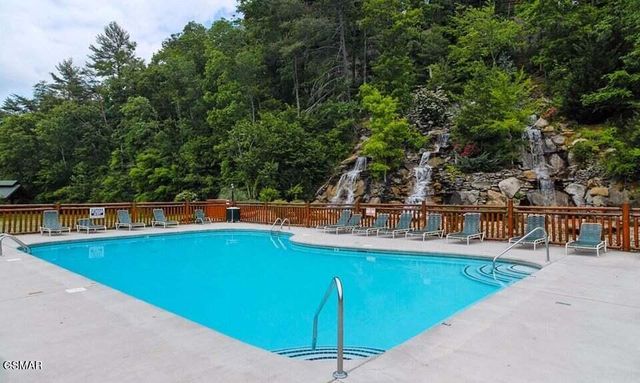 2026 Cougar Crossing Way, Sevierville, TN 37876