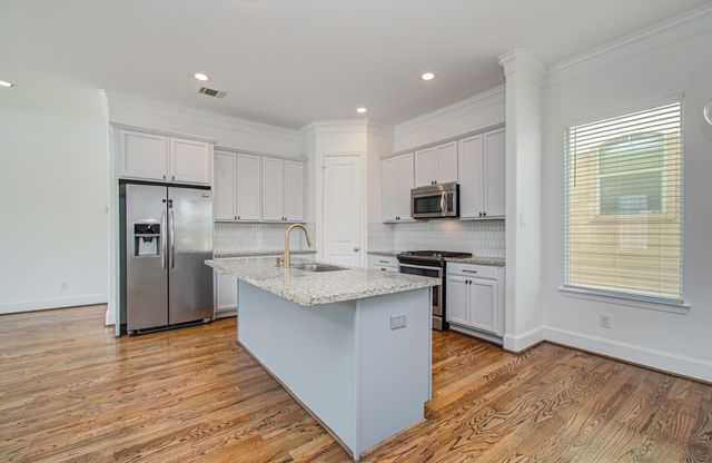 2609 Detering Street, Houston, TX 77007