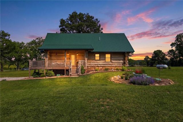 22948 Spooncreek Road, Edgerton, KS 66021