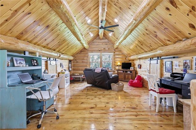 22948 Spooncreek Road, Edgerton, KS 66021