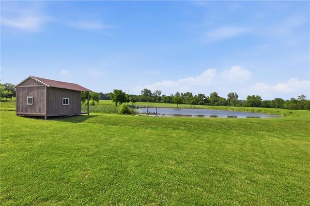 22948 Spooncreek Road, Edgerton, KS 66021