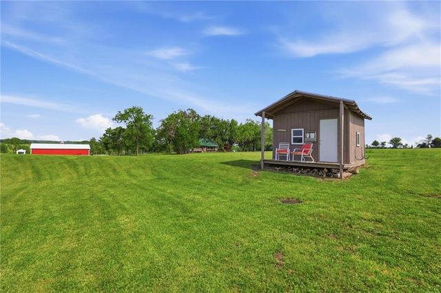 22948 Spooncreek Road, Edgerton, KS 66021