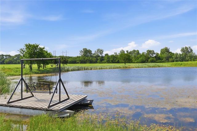 22948 Spooncreek Road, Edgerton, KS 66021