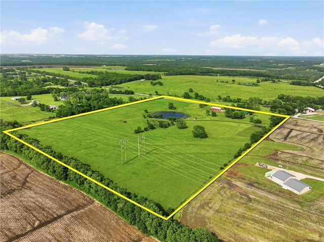 22948 Spooncreek Road, Edgerton, KS 66021