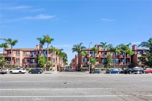21836 S Vermont Avenue 6, Torrance, CA 90502