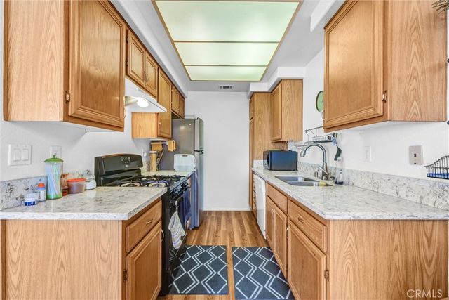 21836 S Vermont Avenue 6, Torrance, CA 90502