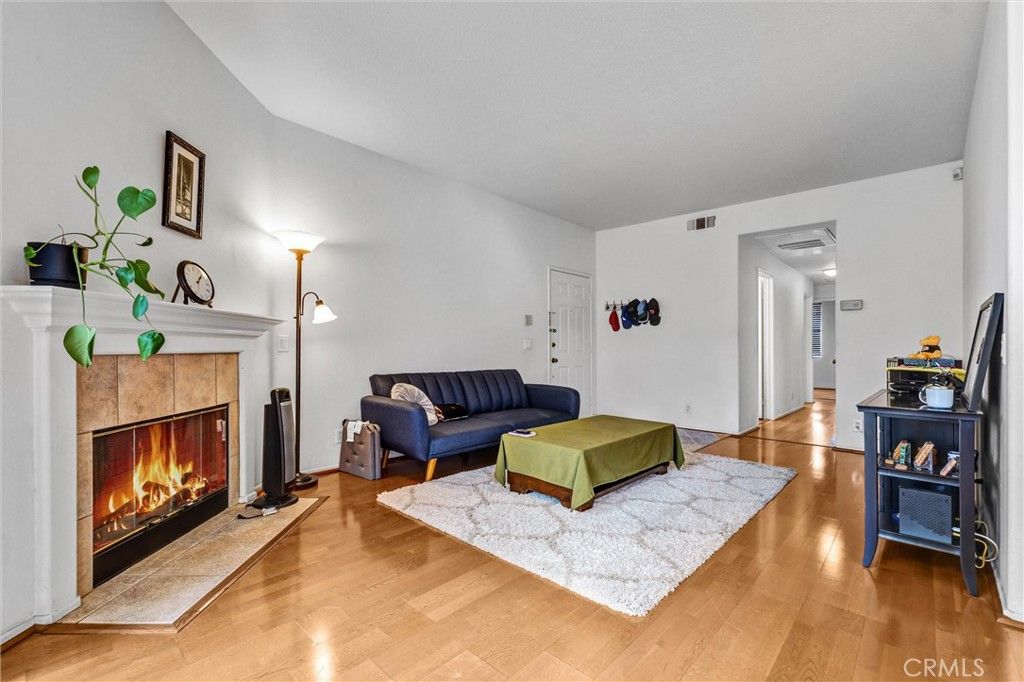 21836 S Vermont Avenue 6, Torrance, CA 90502