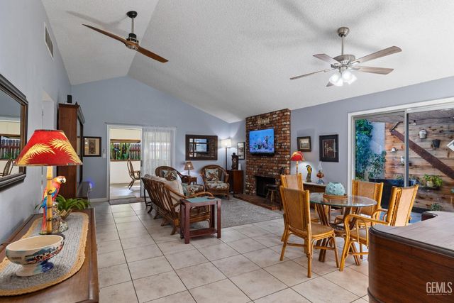 5609 Arbor Court, Bakersfield, CA 93309