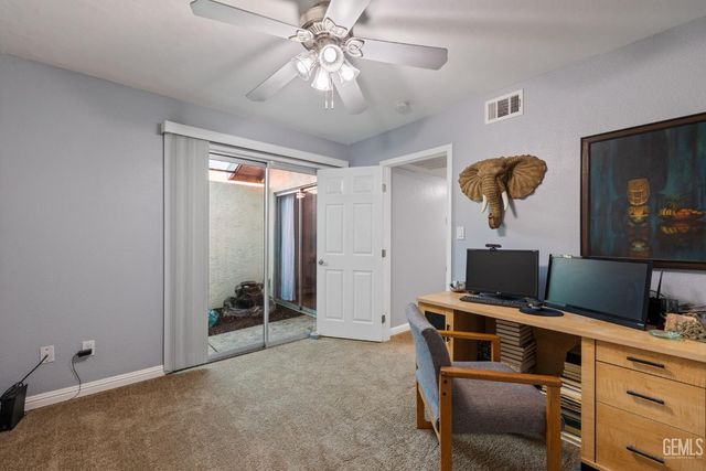 5609 Arbor Court, Bakersfield, CA 93309