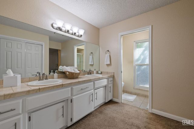 5609 Arbor Court, Bakersfield, CA 93309