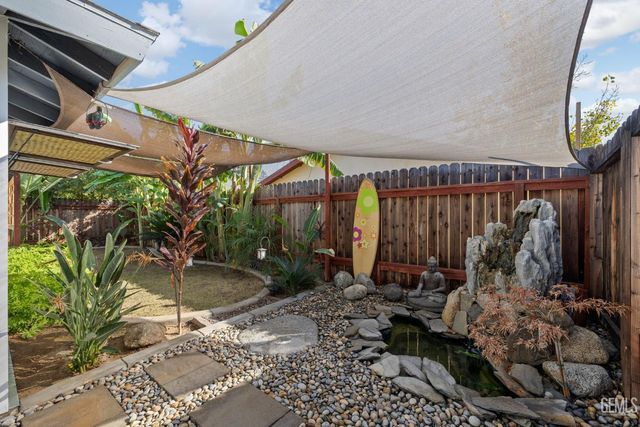 5609 Arbor Court, Bakersfield, CA 93309