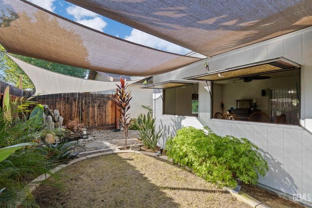 5609 Arbor Court, Bakersfield, CA 93309