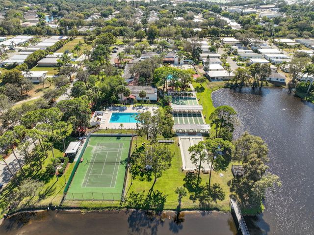 34 Nogales Way, Port St. Lucie, Port St Lucie, FL 34952