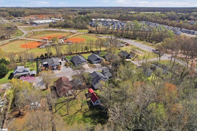 114A Shaw Street, Fountain Inn, SC 29644