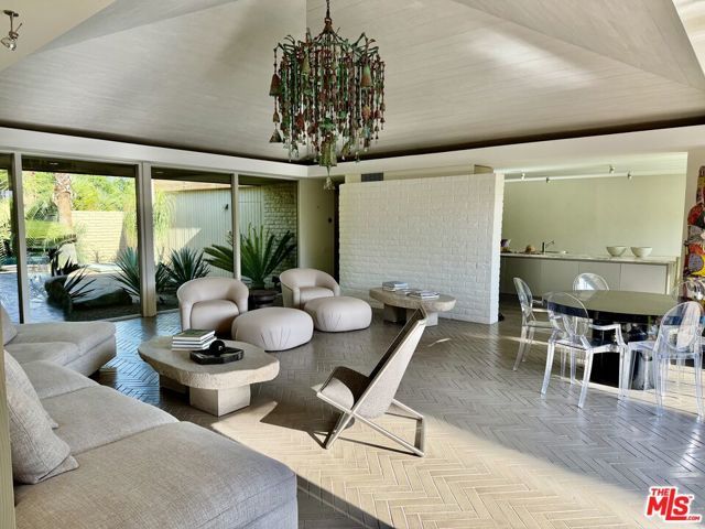 40281 Sand Dune Road, Rancho Mirage, CA 92270