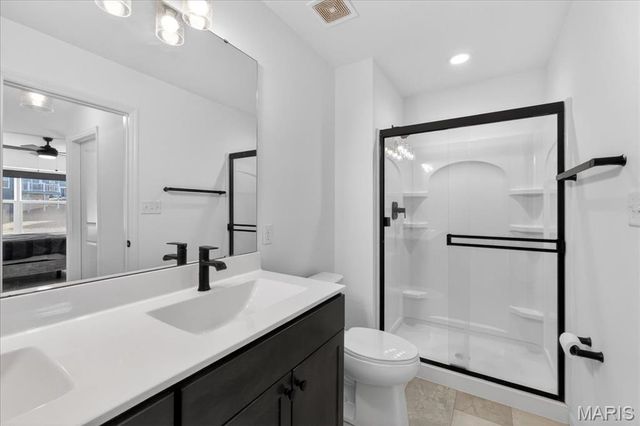 203 Homestretch Lane, Wentzville, MO 63385