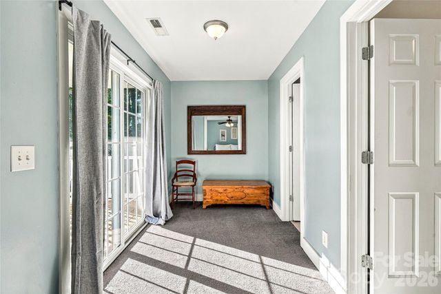 14 Summit Circle, Hendersonville, NC 28739