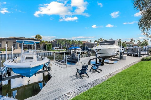 820 Giralda CT, Marco Island, FL 34145