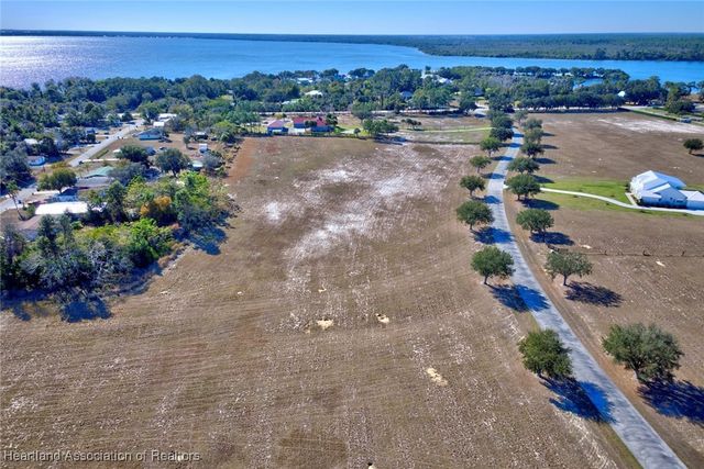 210 Sea Biscuit Lane, Lake Placid, FL 33852