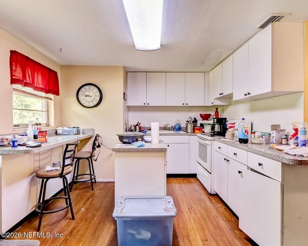 8341 COLVILLE Street, Jacksonville, FL 32220