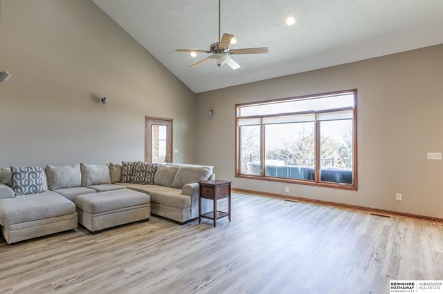 1244 Skyline Drive, Blair, NE 68008