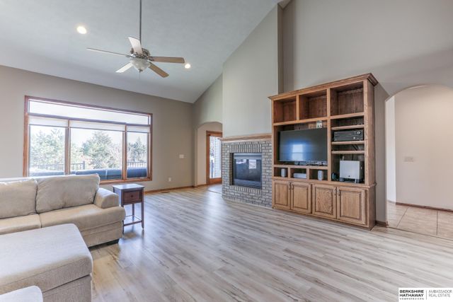 1244 Skyline Drive, Blair, NE 68008