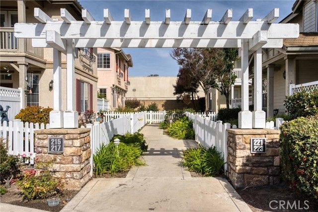 217 Gilea Court, Santa Maria, CA 93455