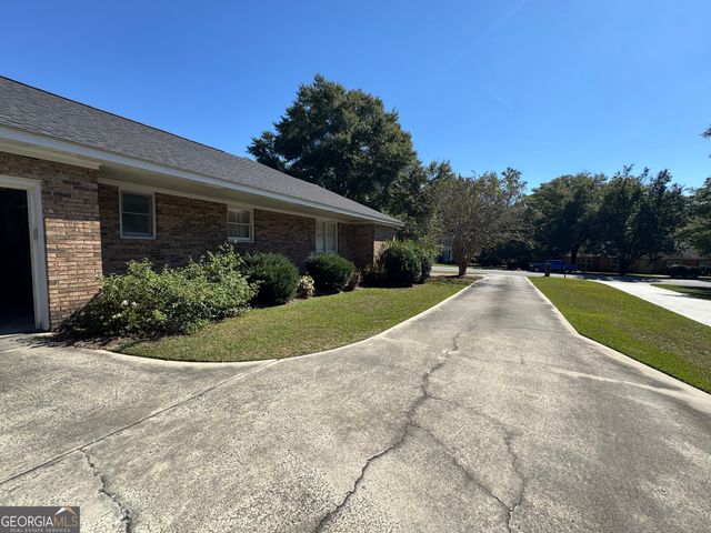 230 Ridge Circle, Dublin, GA 31021