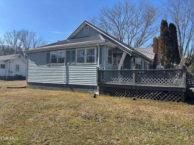 219 Oak Street, Mountain City, TN 37683